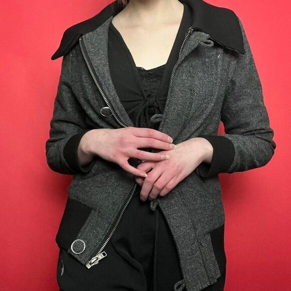 Flo / Grey and black jacket π©Άπ€βββ - Picture 6 of 6